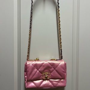 Chanel - Small Iridescent Pink Single Flap Quilted Bag